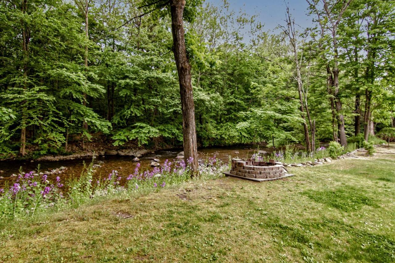 Cabin By The Creek With Private Creek Access 태너스빌 외부 사진